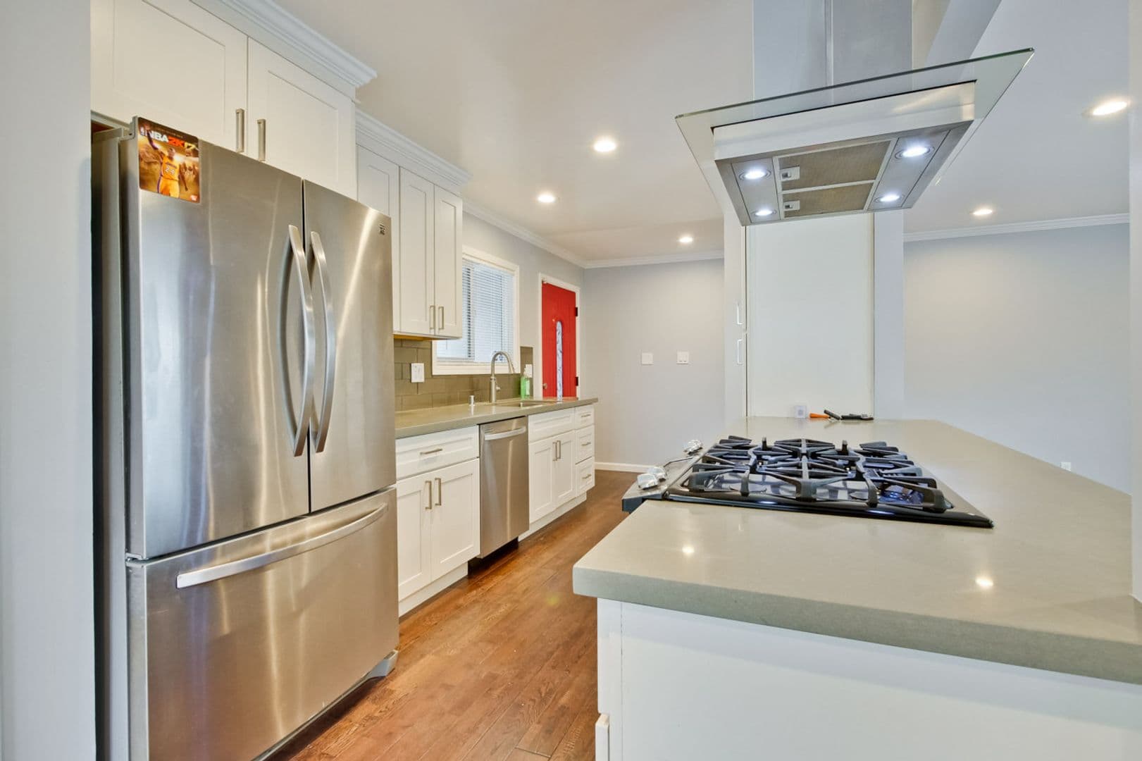Dublin House: 7530 Kilrush Ave