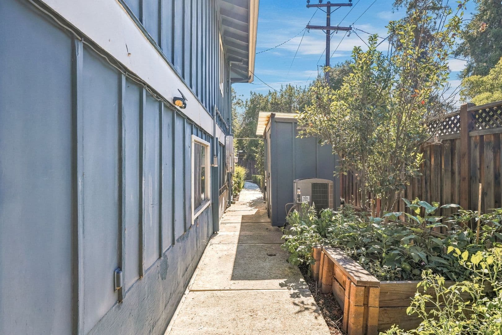 San Jose House: 1436 Southwood Dr