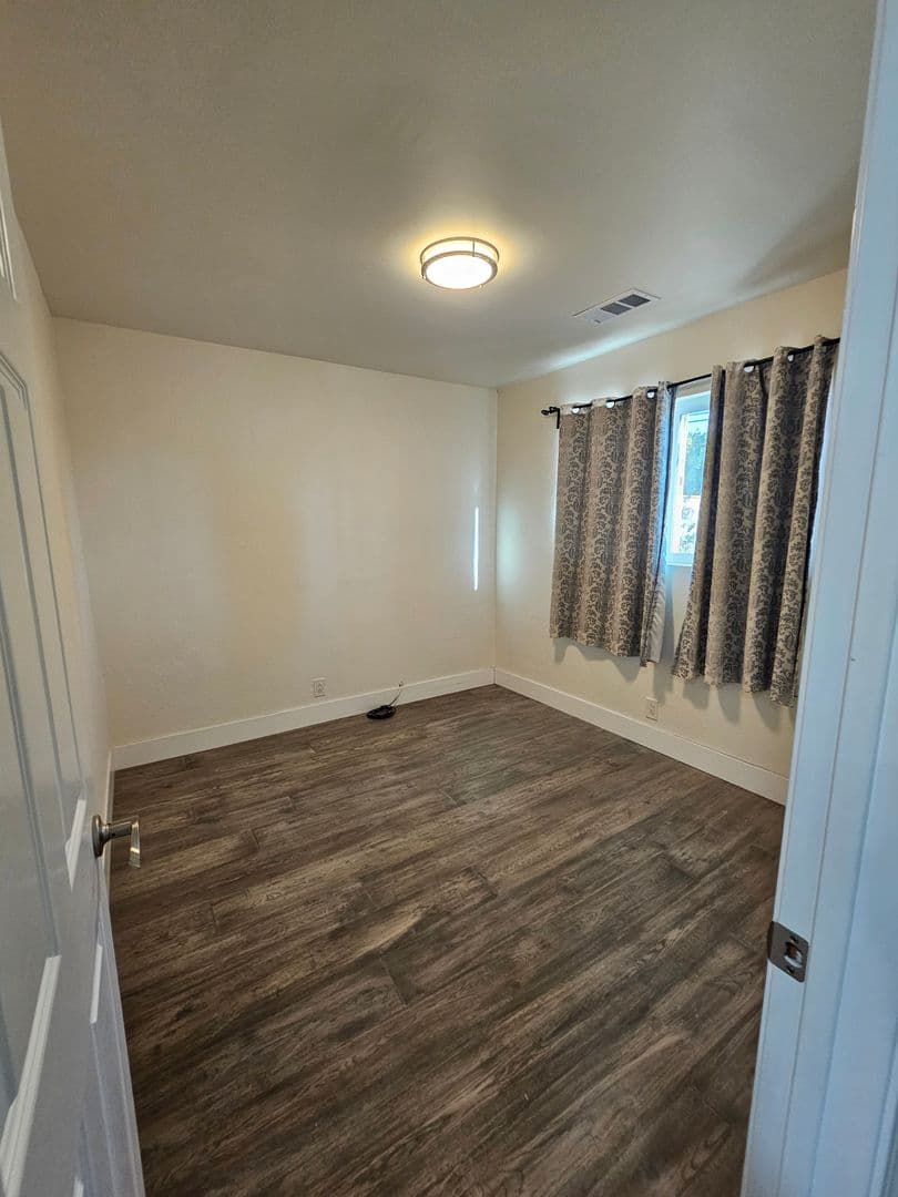 Milpitas House: 1864 Edsel Drive