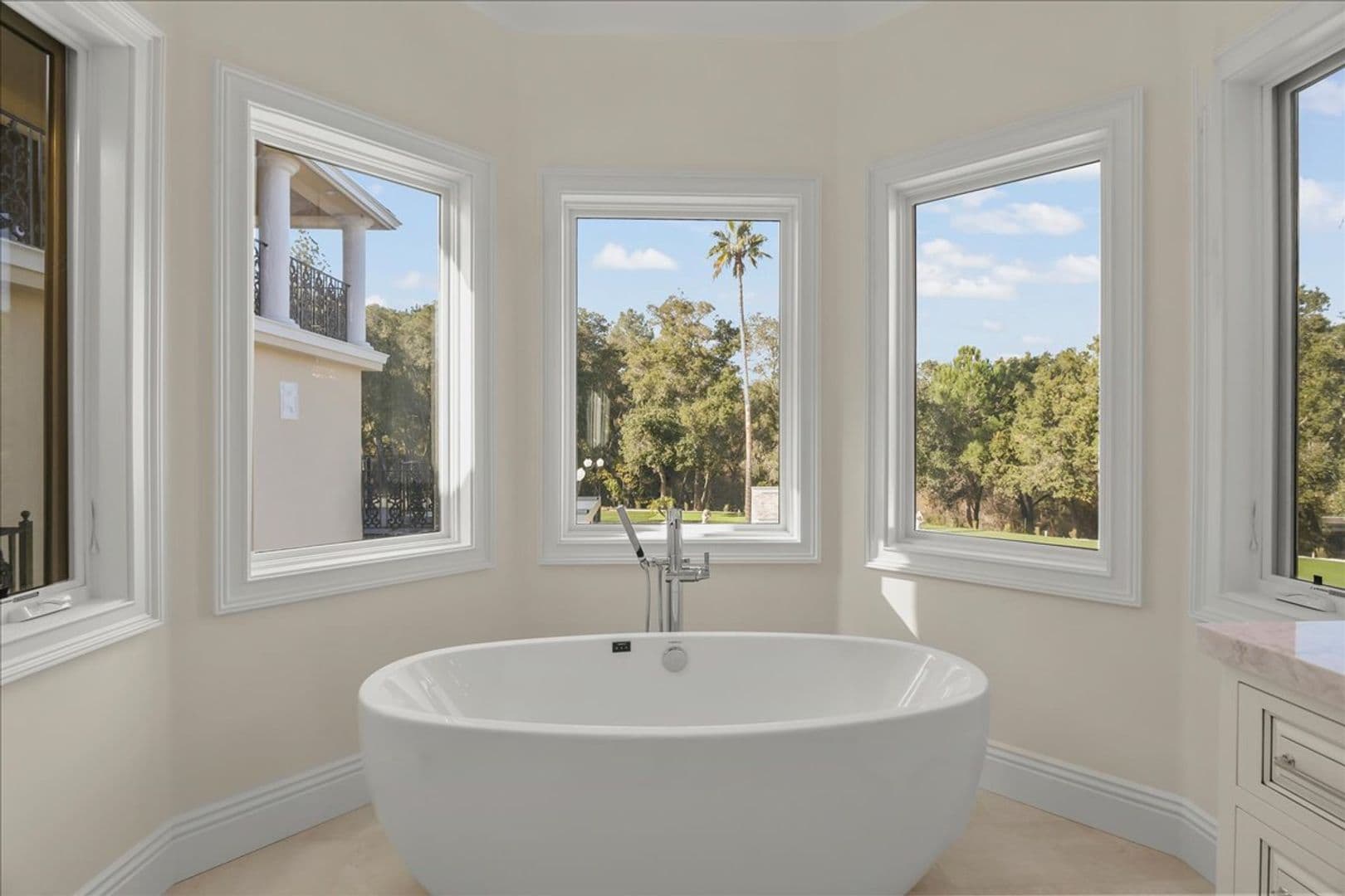 Los Gatos House: 18911 Decatur Road