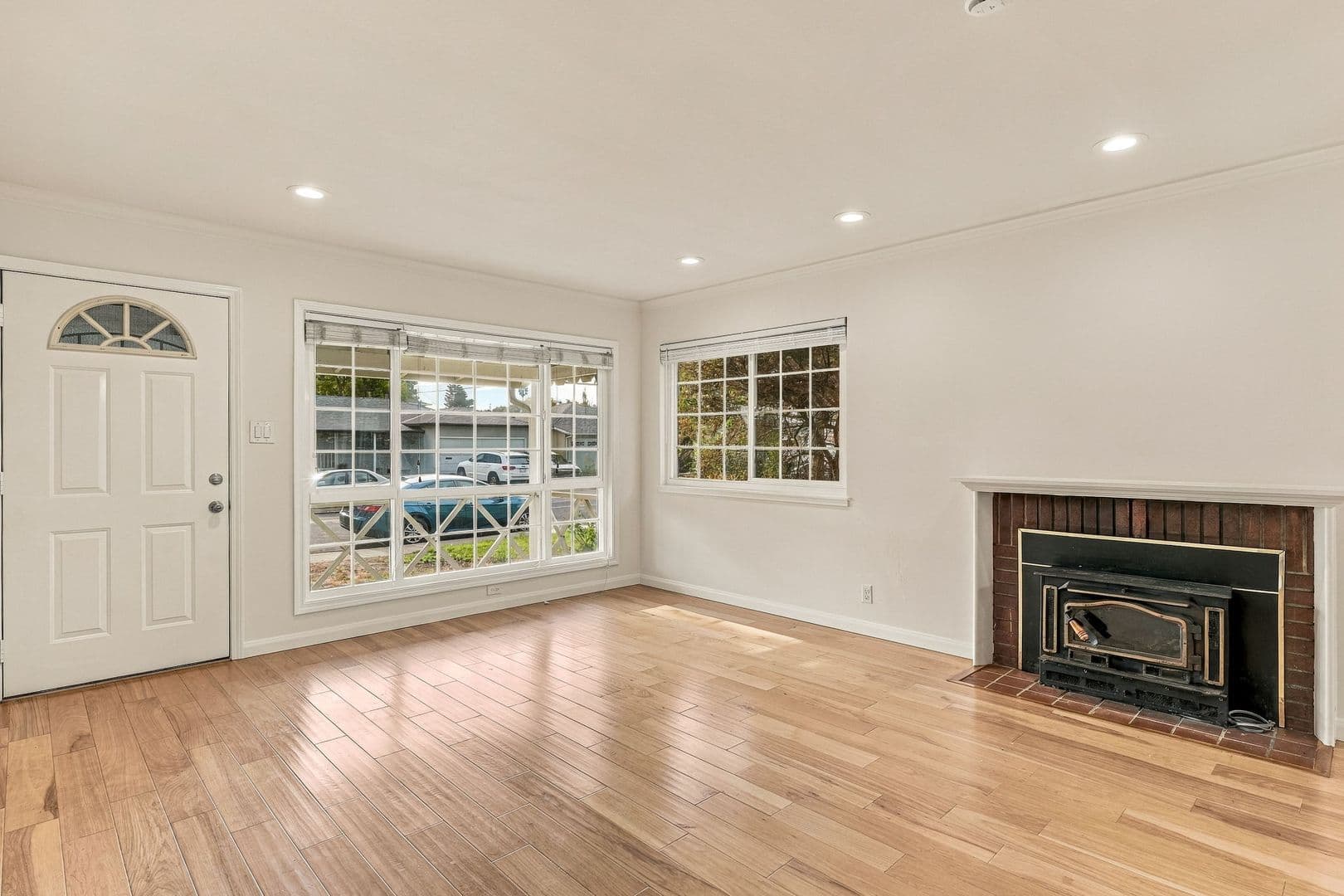 Santa Clara House: 633 Azevedo Ct.