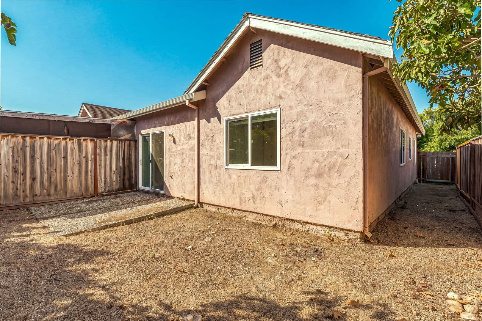 San Jose Townhome: 2260 Freya Dr.