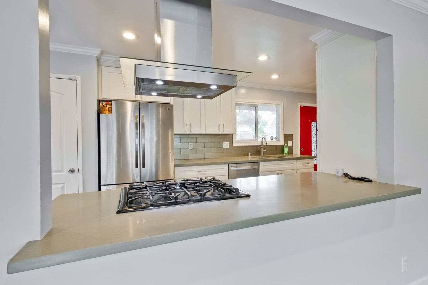 Dublin House: 7530 Kilrush Ave