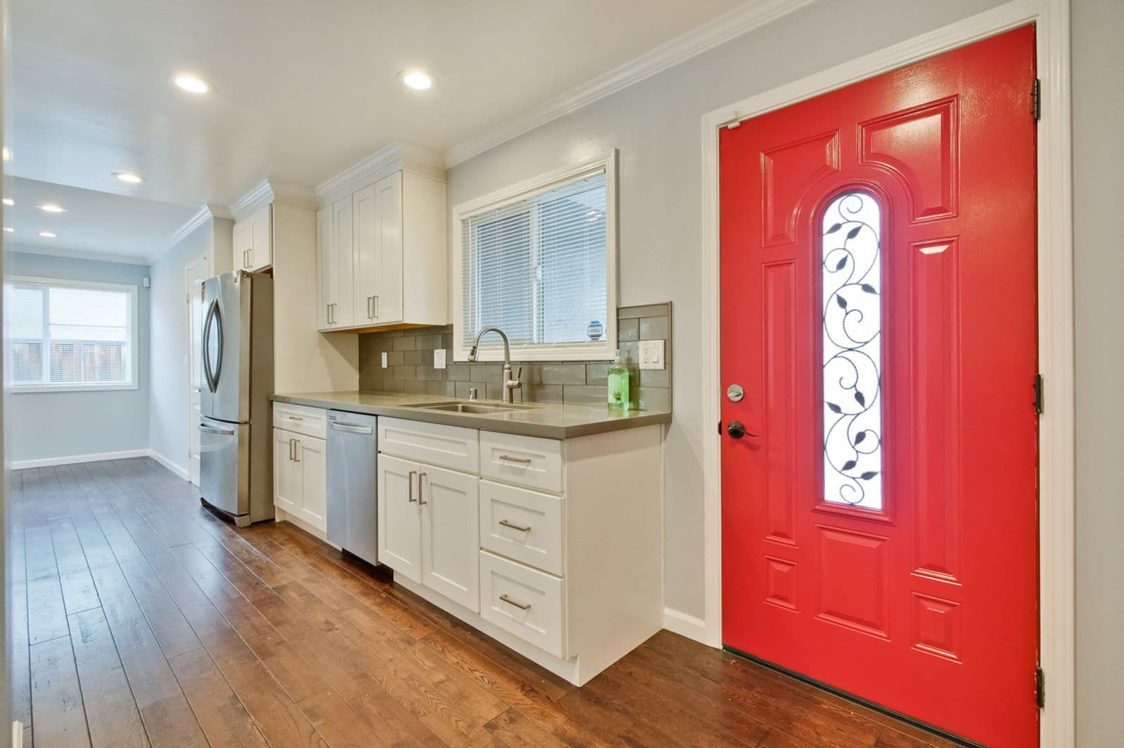 Dublin House: 7530 Kilrush Ave