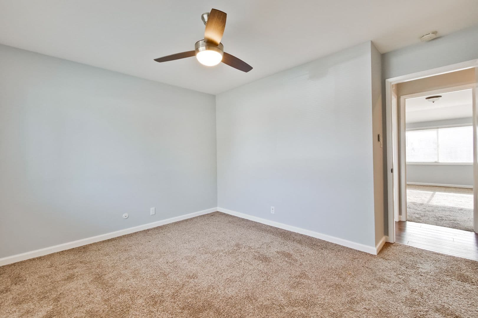 Dublin House: 7530 Kilrush Ave