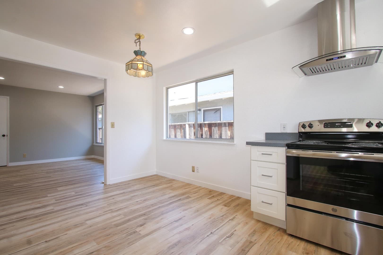 Sunyvale House: 577 S. Eden