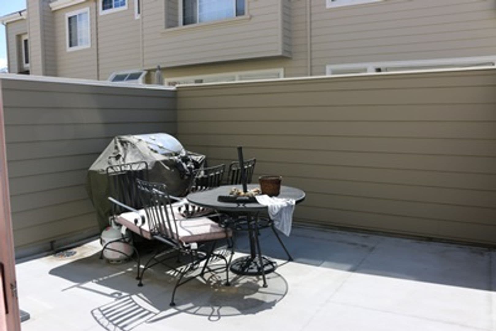 Sunnyvale Townhome: 1156 La Rochelle Ter #D