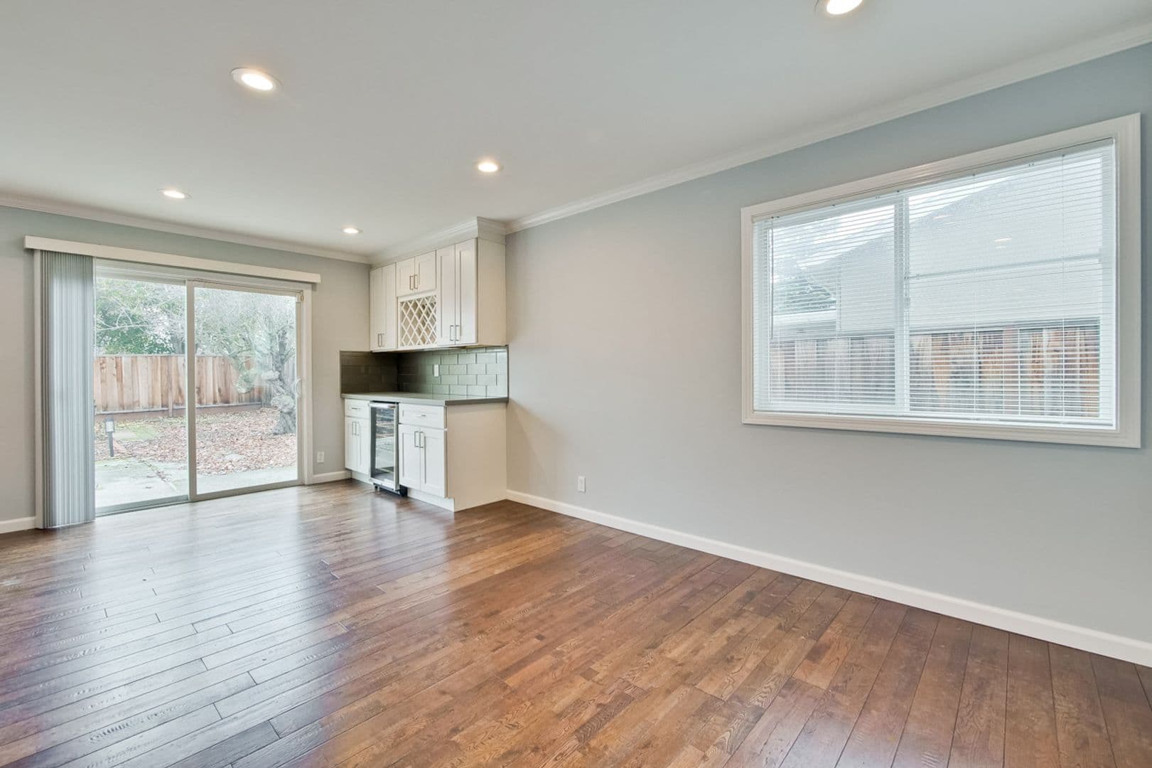Dublin House: 7530 Kilrush Ave