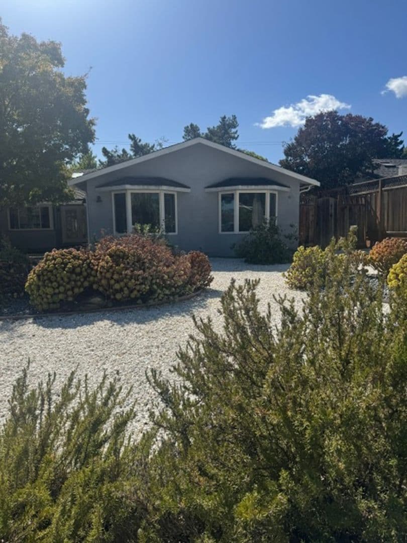 Los Altos House: 1074 Highlands Circle