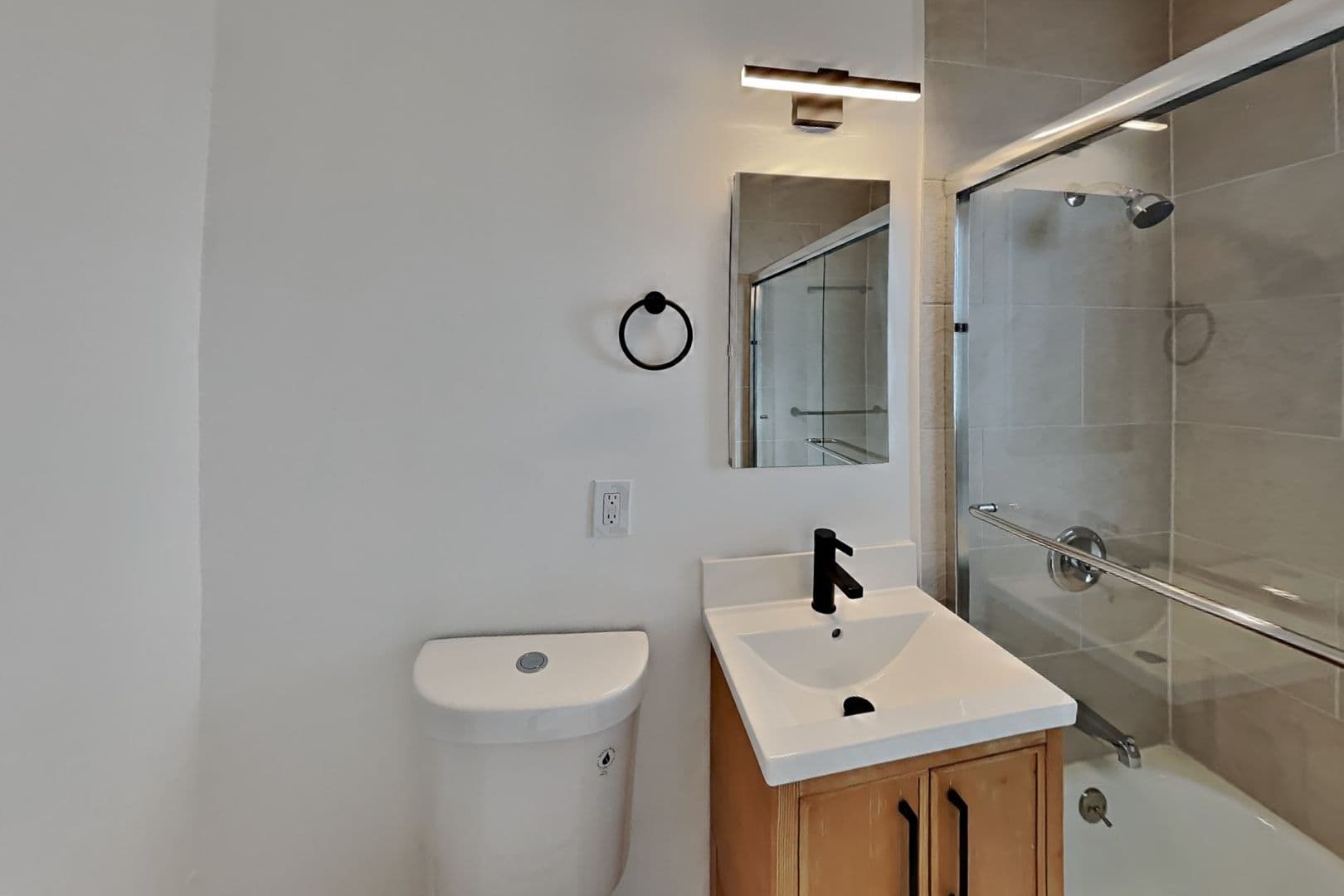 Richmond House: 369 S 20th Street