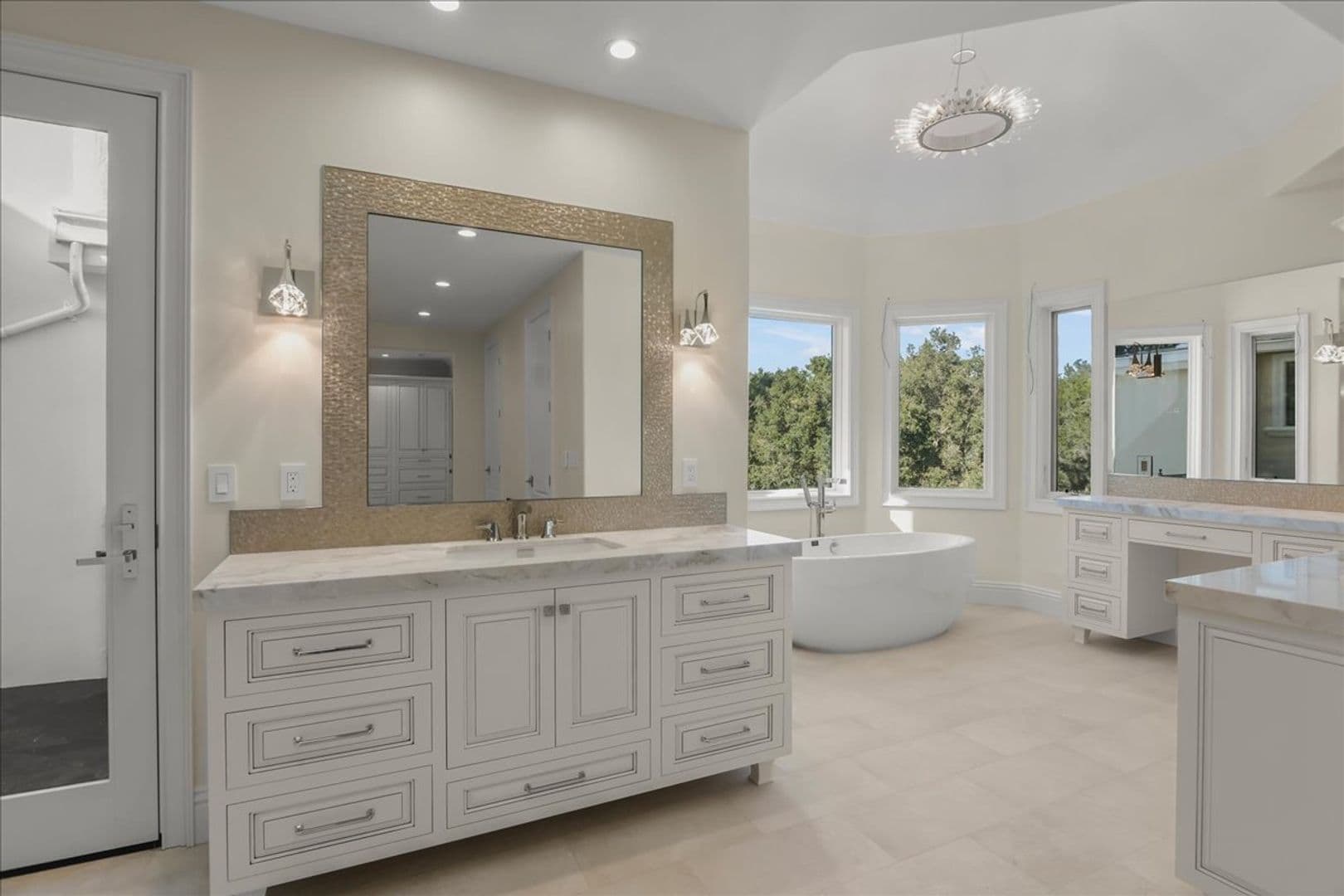 Los Gatos House: 18911 Decatur Road