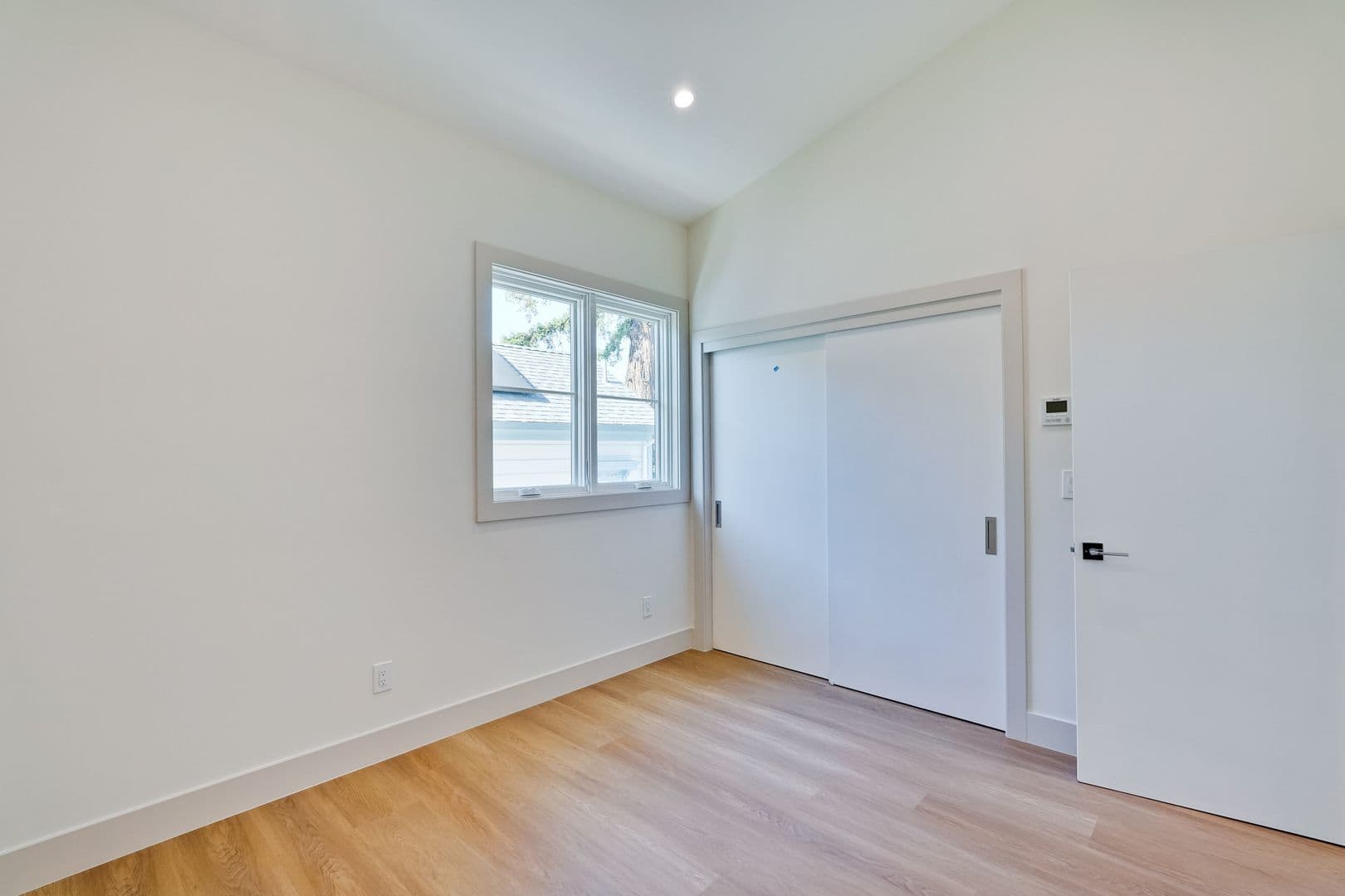 Redwood City House: 505 Beech Street