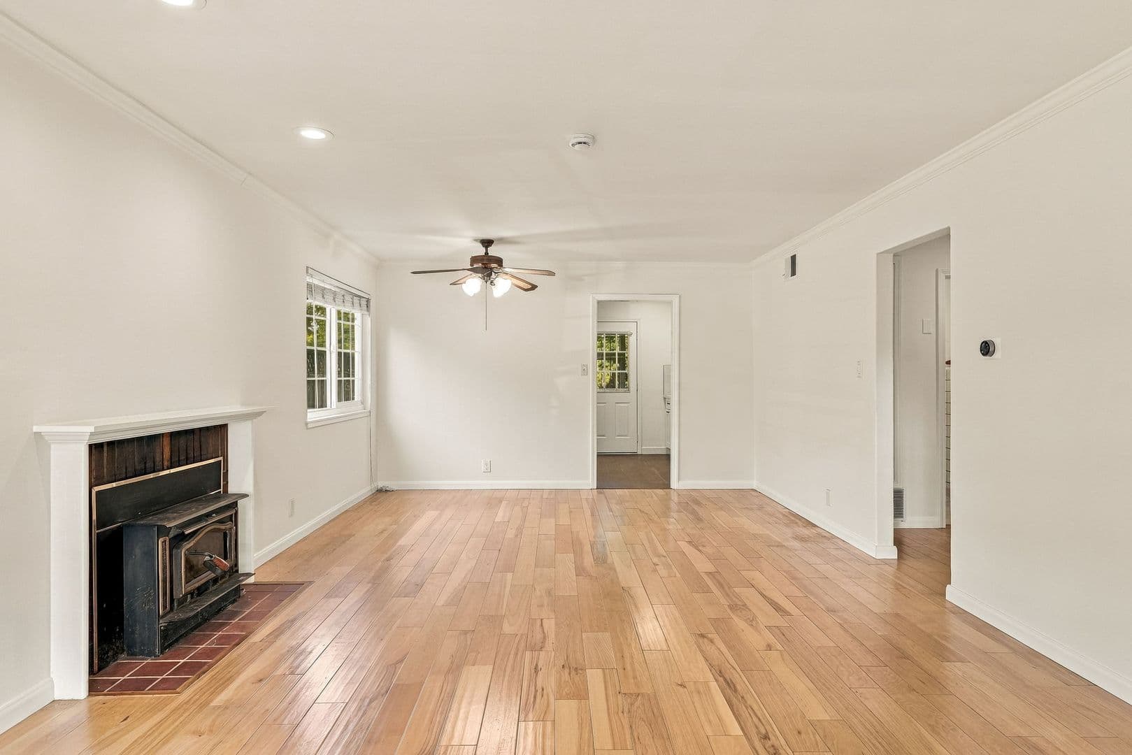 Santa Clara House: 633 Azevedo Ct.