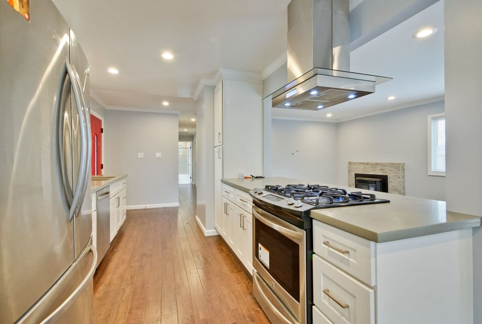 Dublin House: 7530 Kilrush Ave