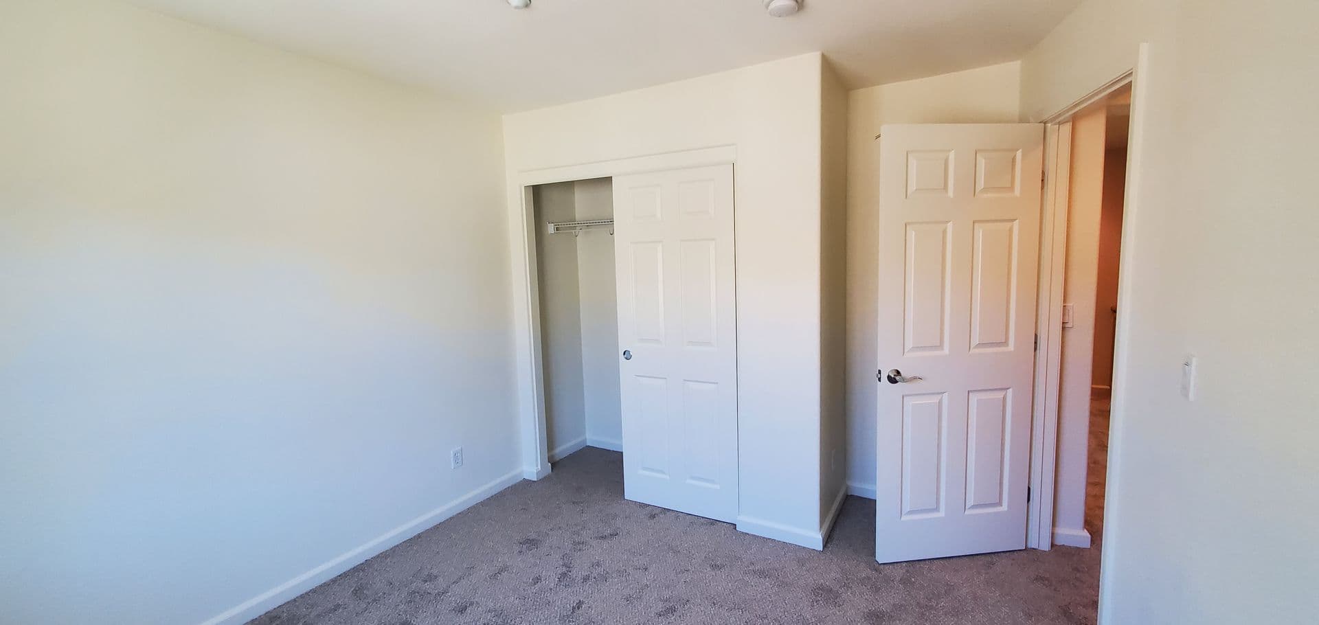 Santa Clara Townhome: 571 Moreland Way