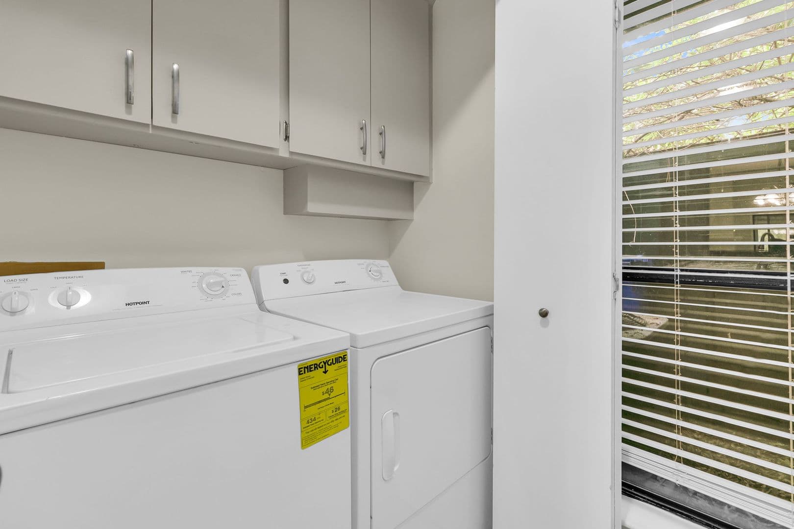 Mt Pleasant House: 1105 Hidden Cove Dr