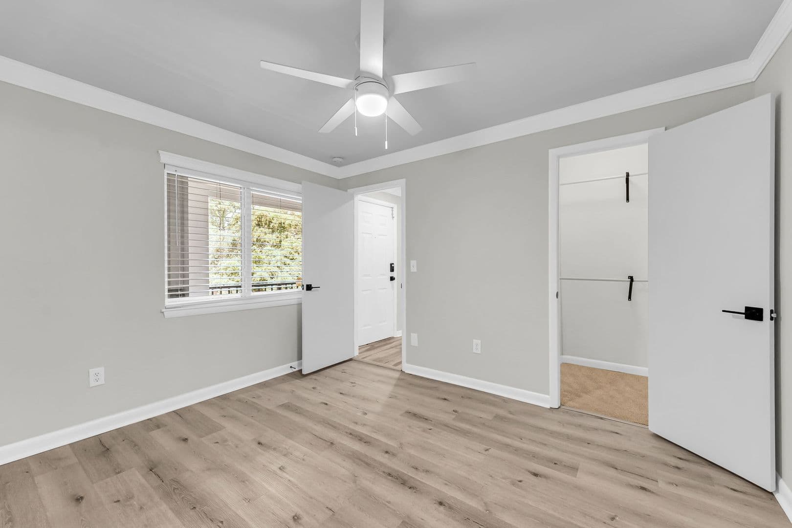 Mount Pleasant Condo: 266 Alexandra Dr, Unit 11