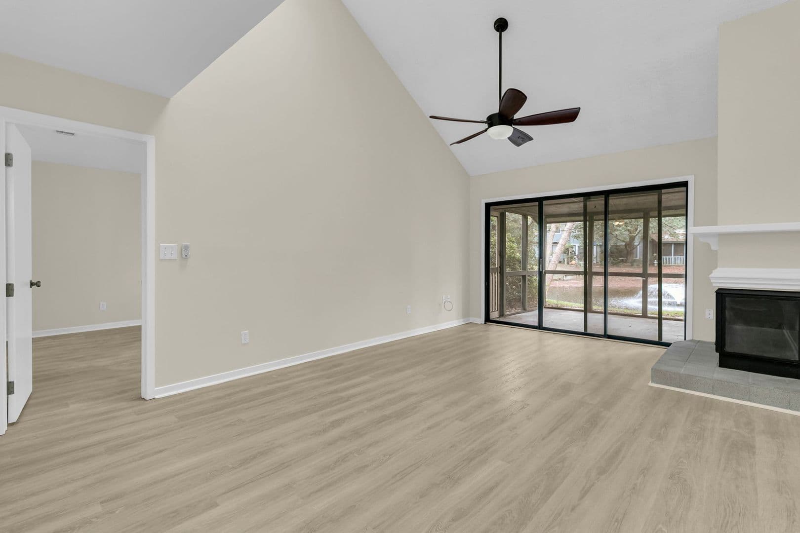 Mt Pleasant House: 1105 Hidden Cove Dr
