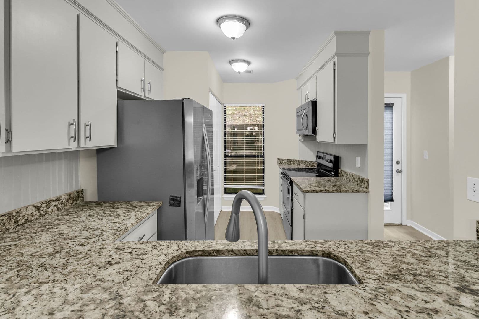 Mt Pleasant House: 1105 Hidden Cove Dr