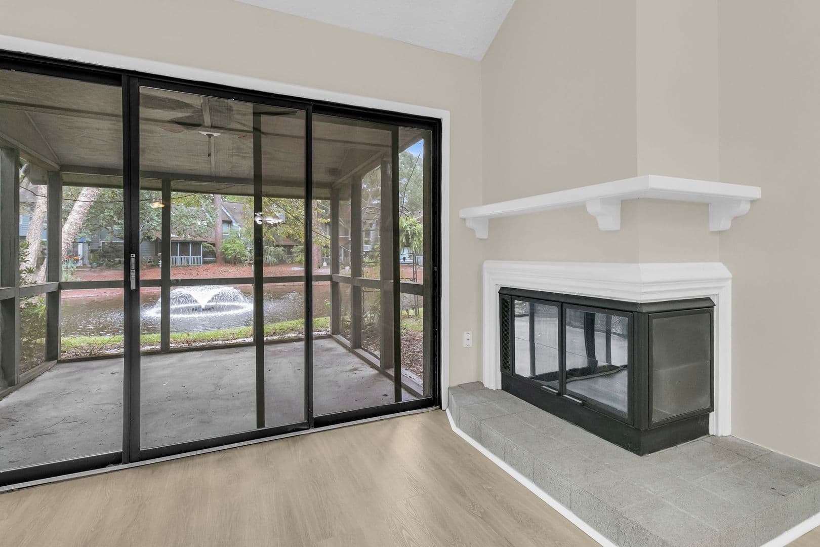 Mt Pleasant House: 1105 Hidden Cove Dr