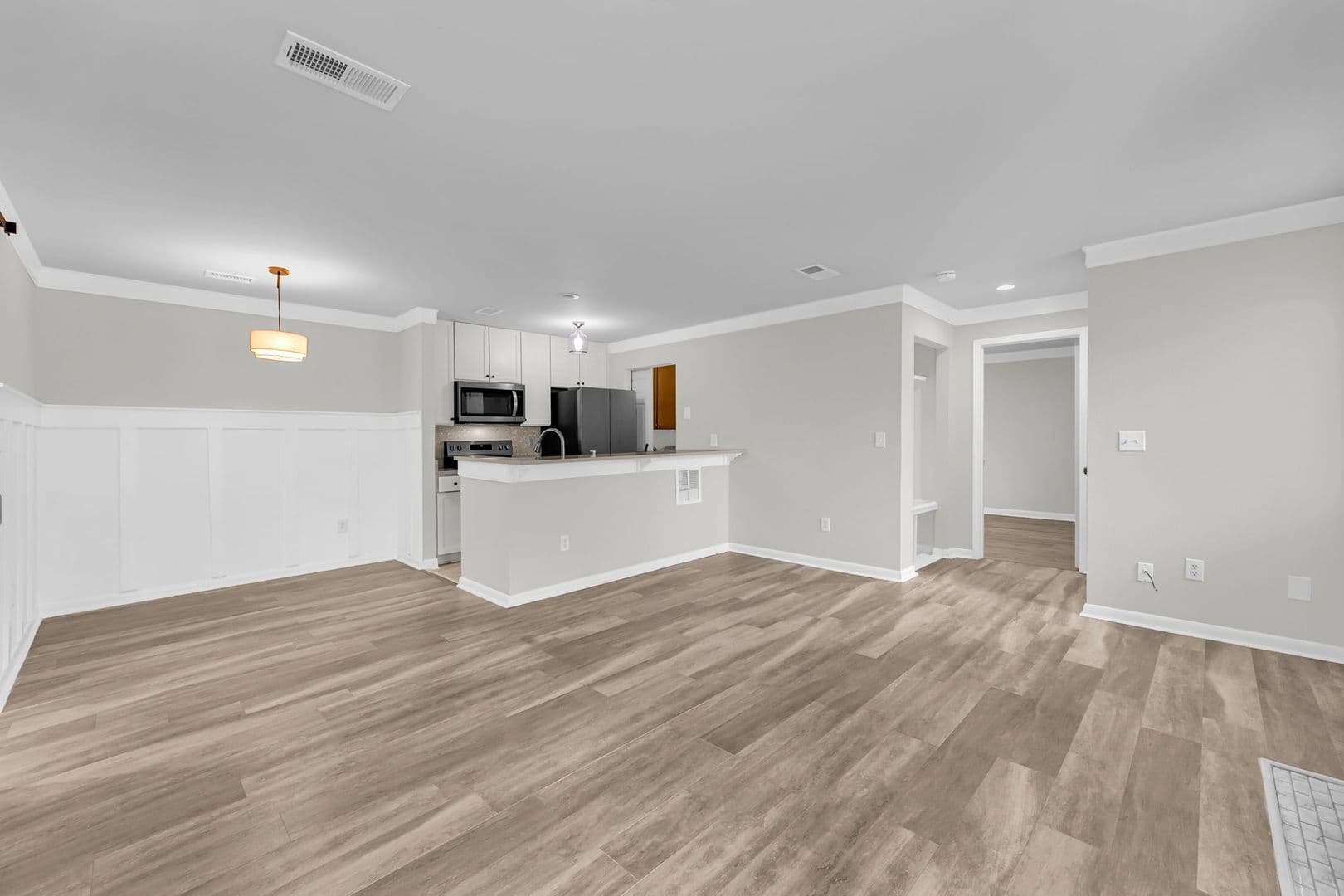 Mount Pleasant Condo: 266 Alexandra Dr, Unit 11