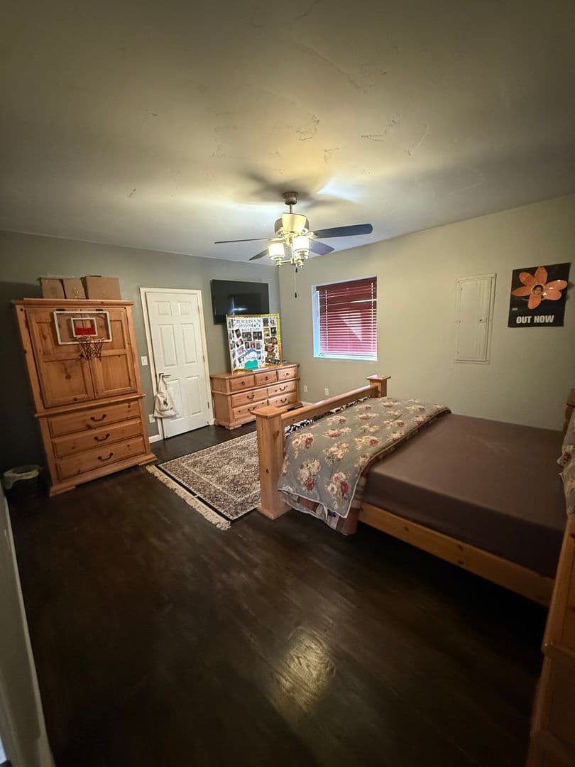 Casper House: 4720 E 15TH ST