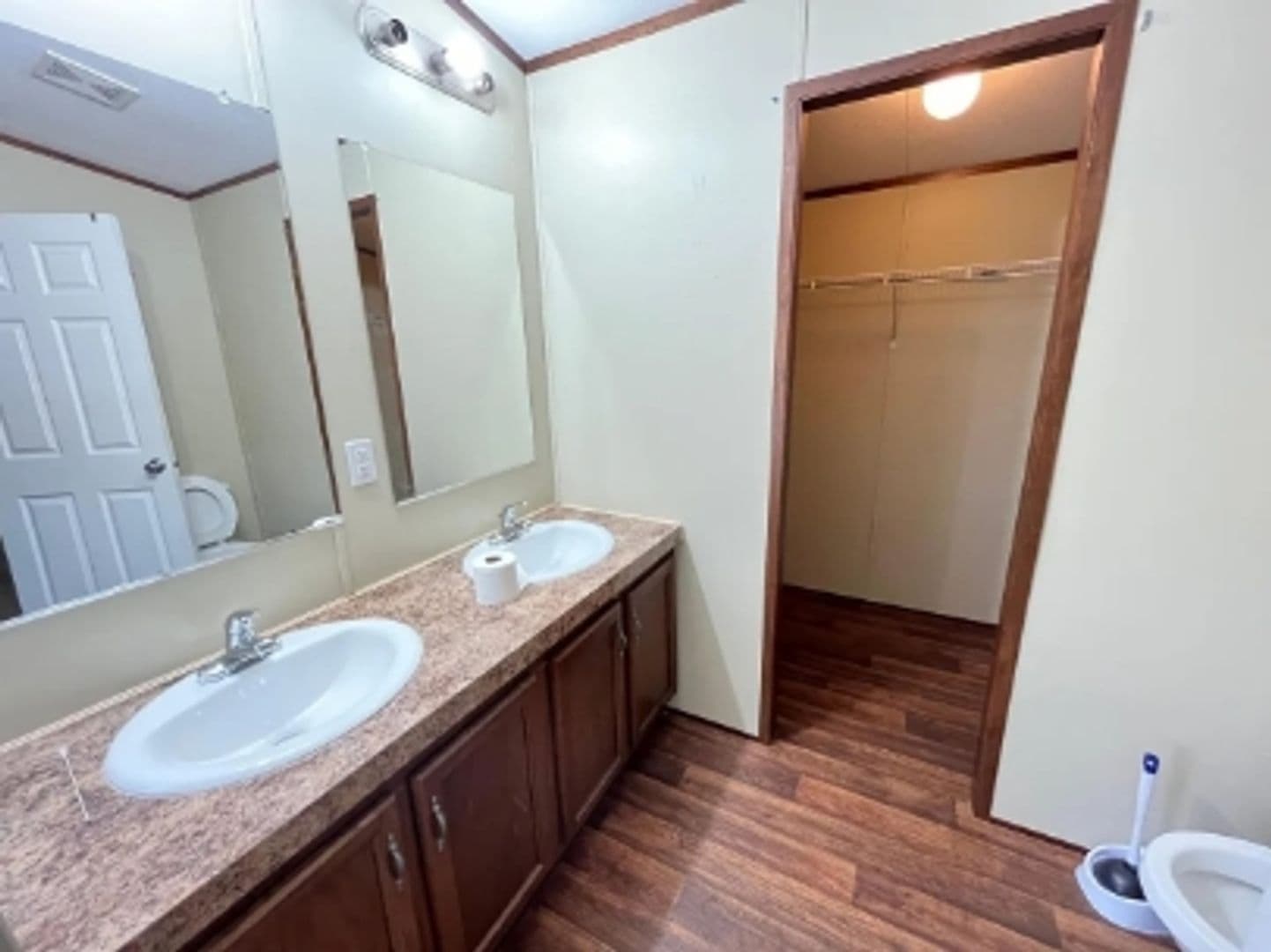 Corsicana House: 5260 SWCR 1140