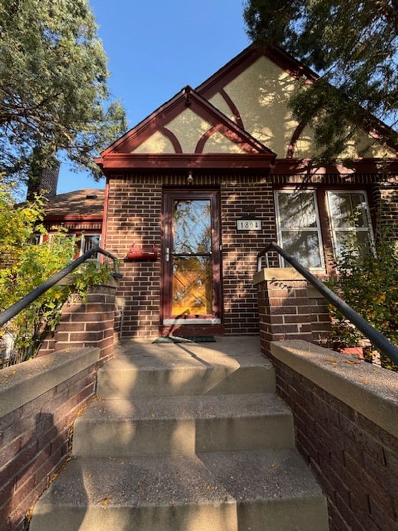 Cheyenne Apartment: 1804 E 19th St