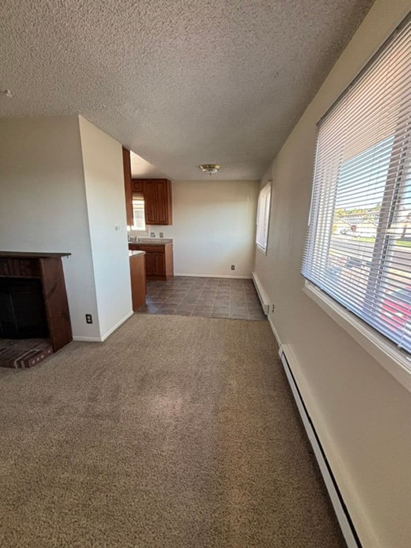 Cheyenne Apartment: 402 Miller Lane