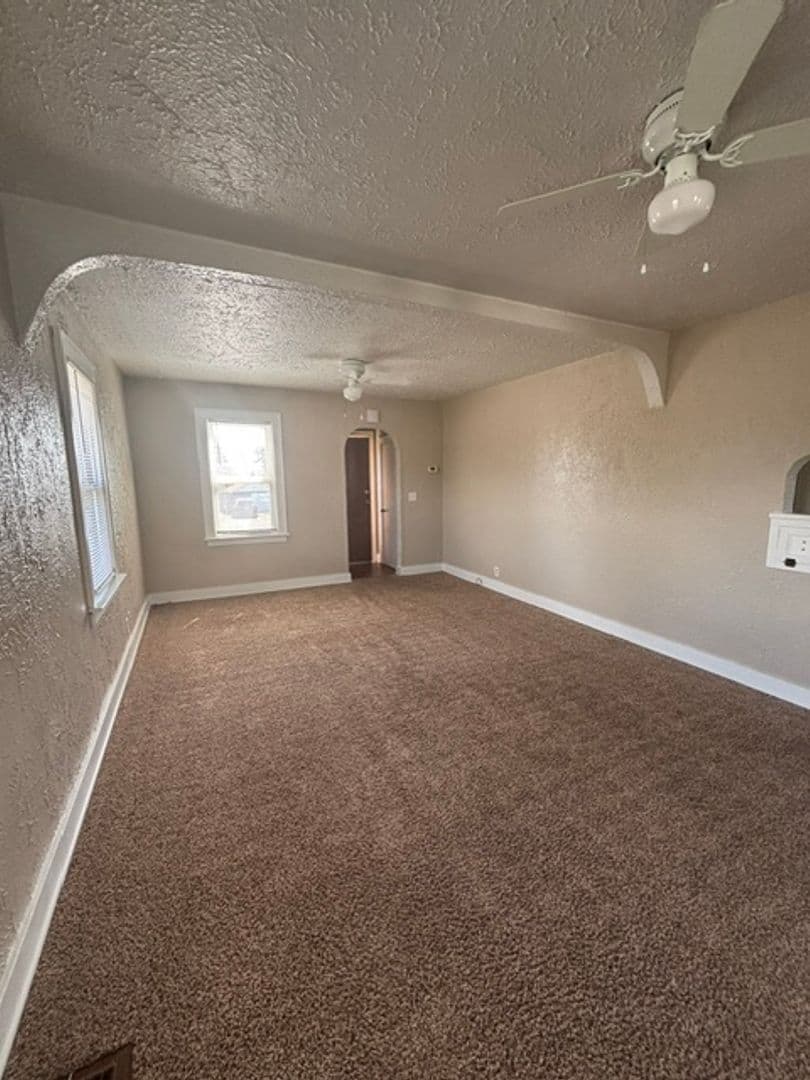 Cheyenne Apartment: 2110 E. 13th Street