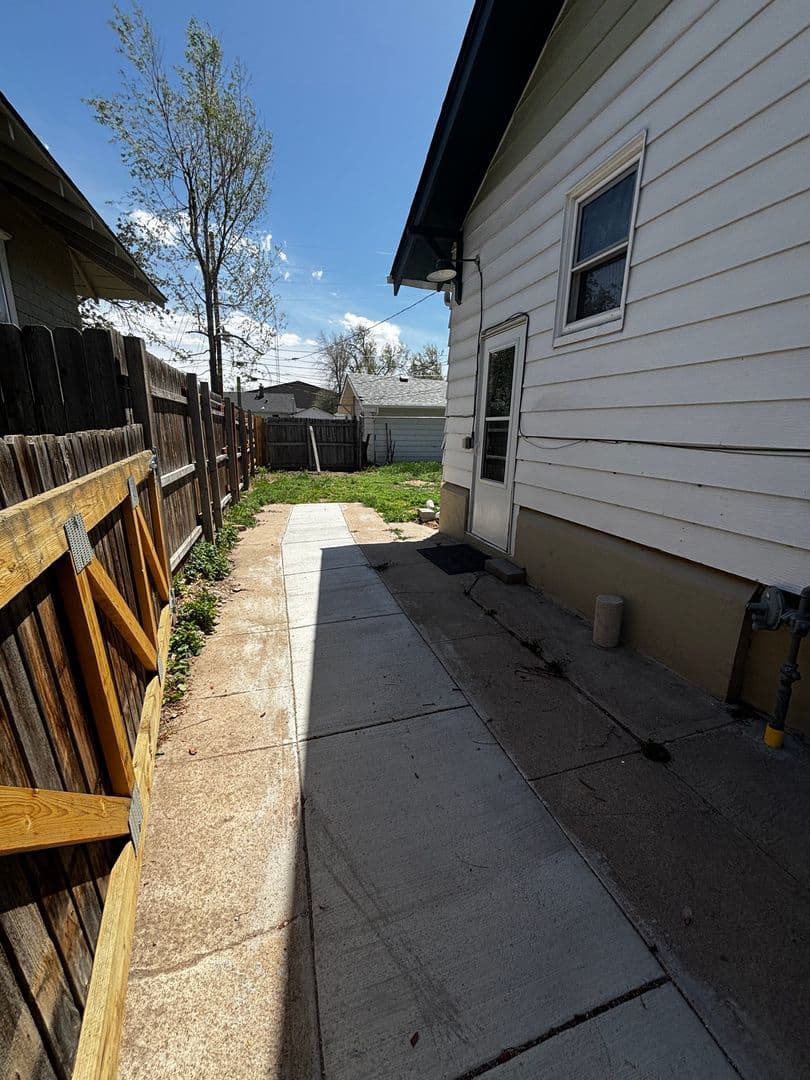 Cheyenne House: 1117 W. 31st St