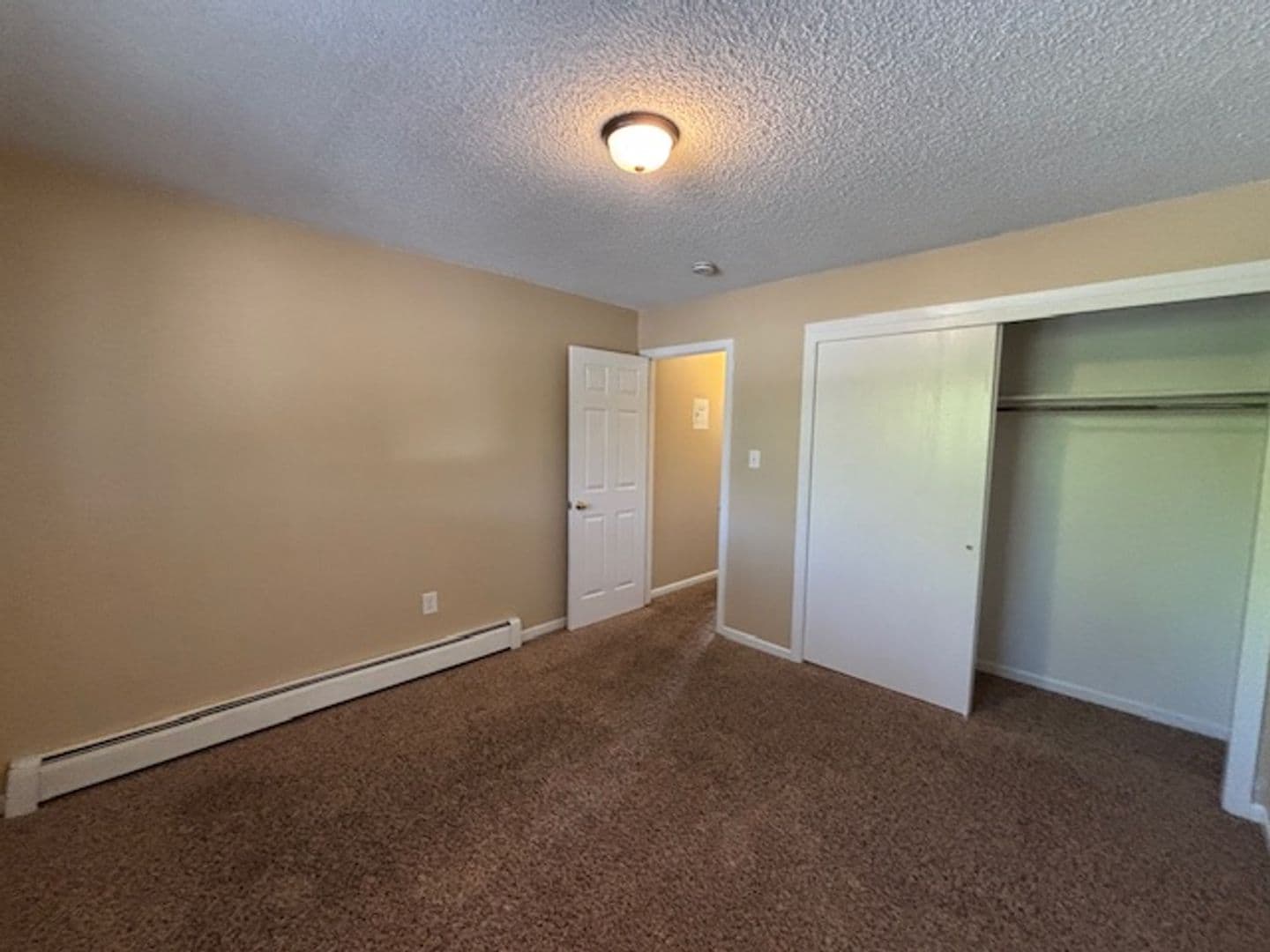 Cheyenne Apartment: 4712 E. 12th St.