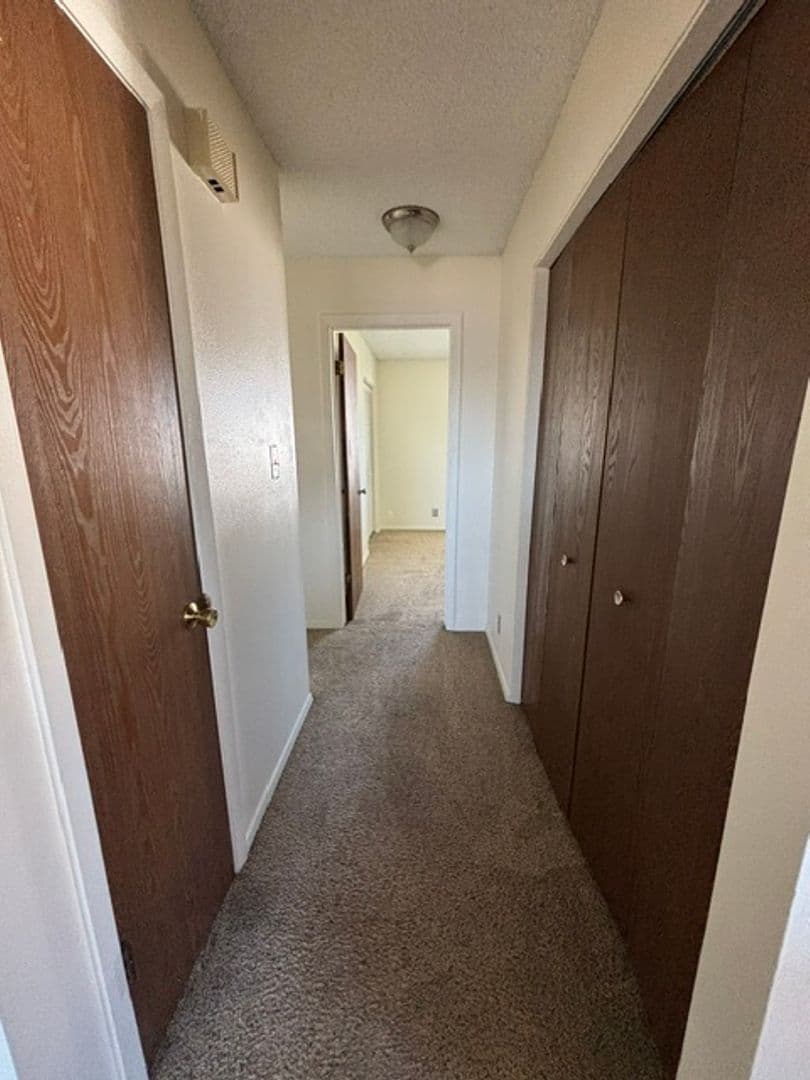 Cheyenne Apartment: 402 Miller Lane