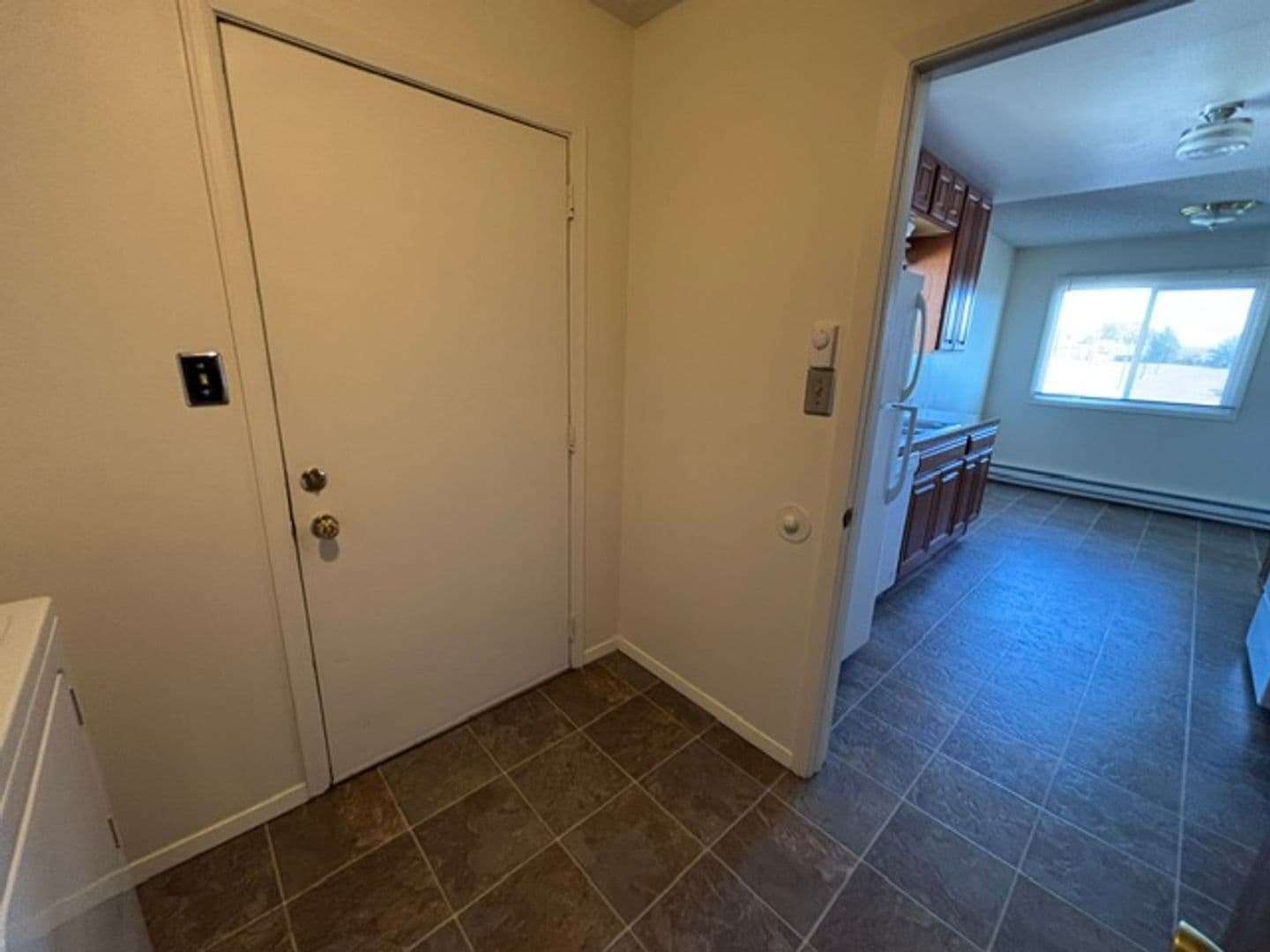 Cheyenne Apartment: 402 Miller Lane