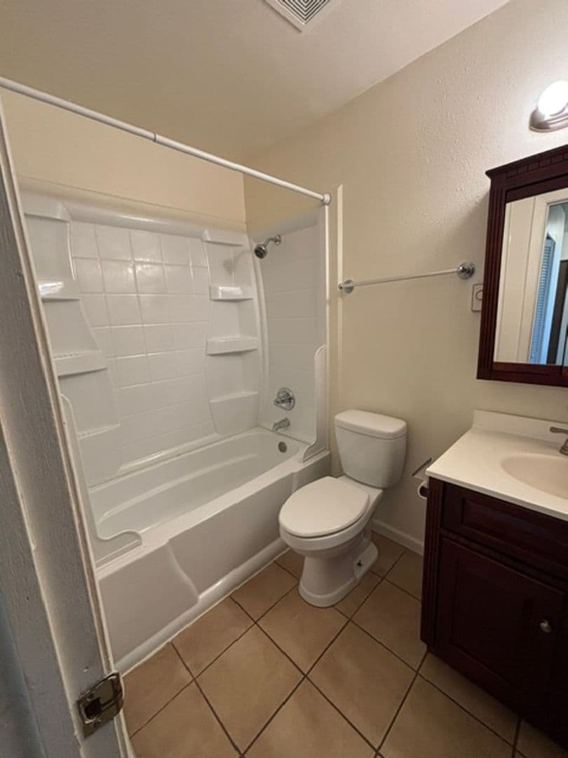 Cheyenne Apartment: 402 Miller Lane