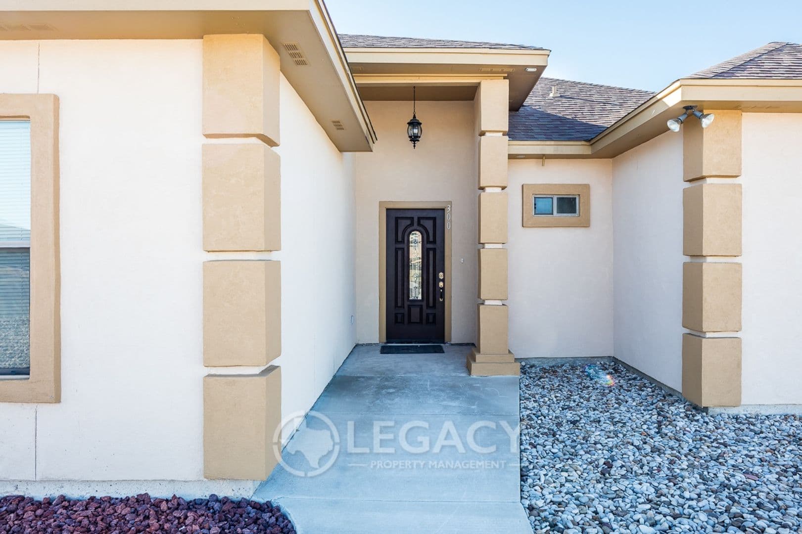Del Rio House: 300 Don Martin