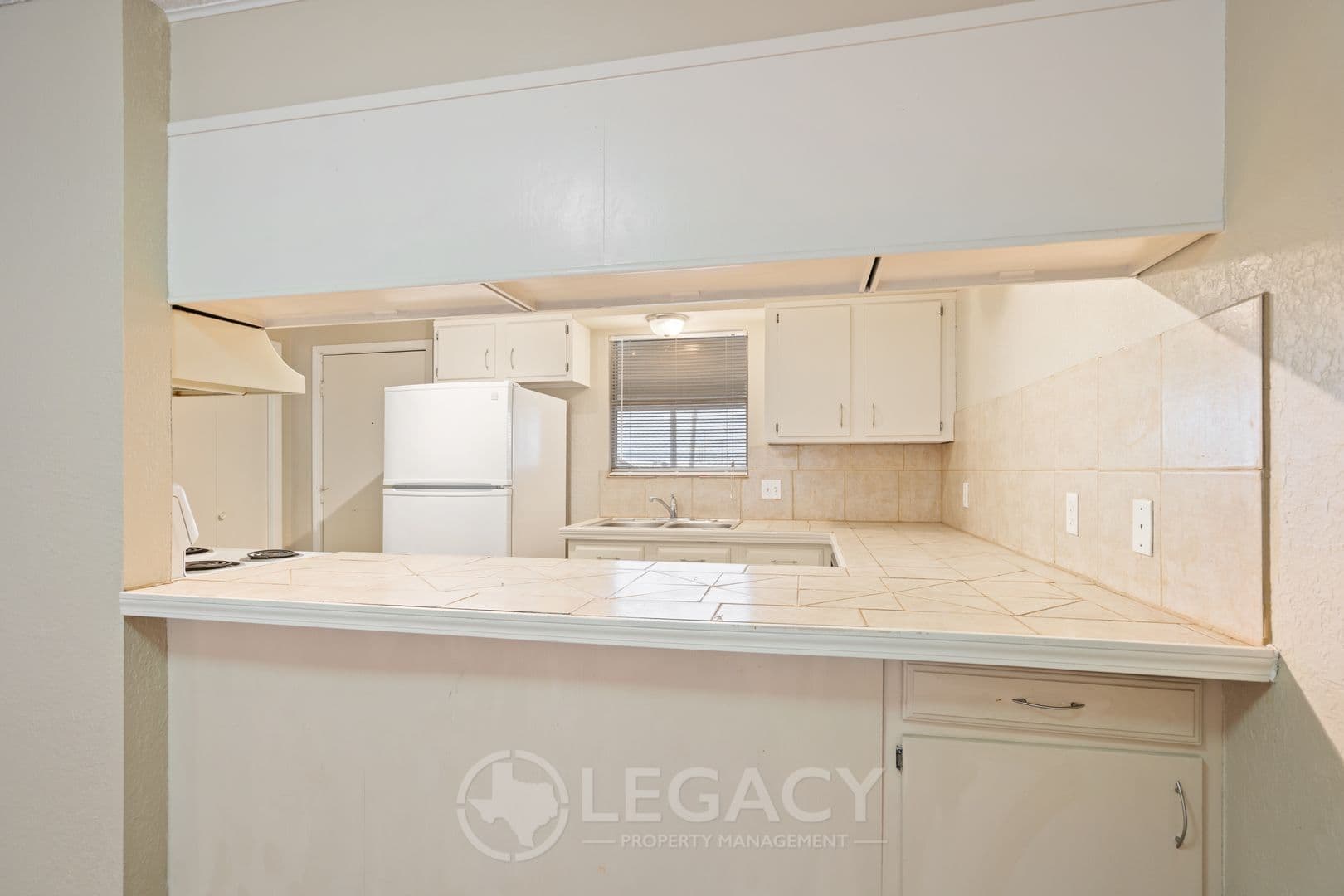 Del Rio Apartment: 104 Shannon Circle