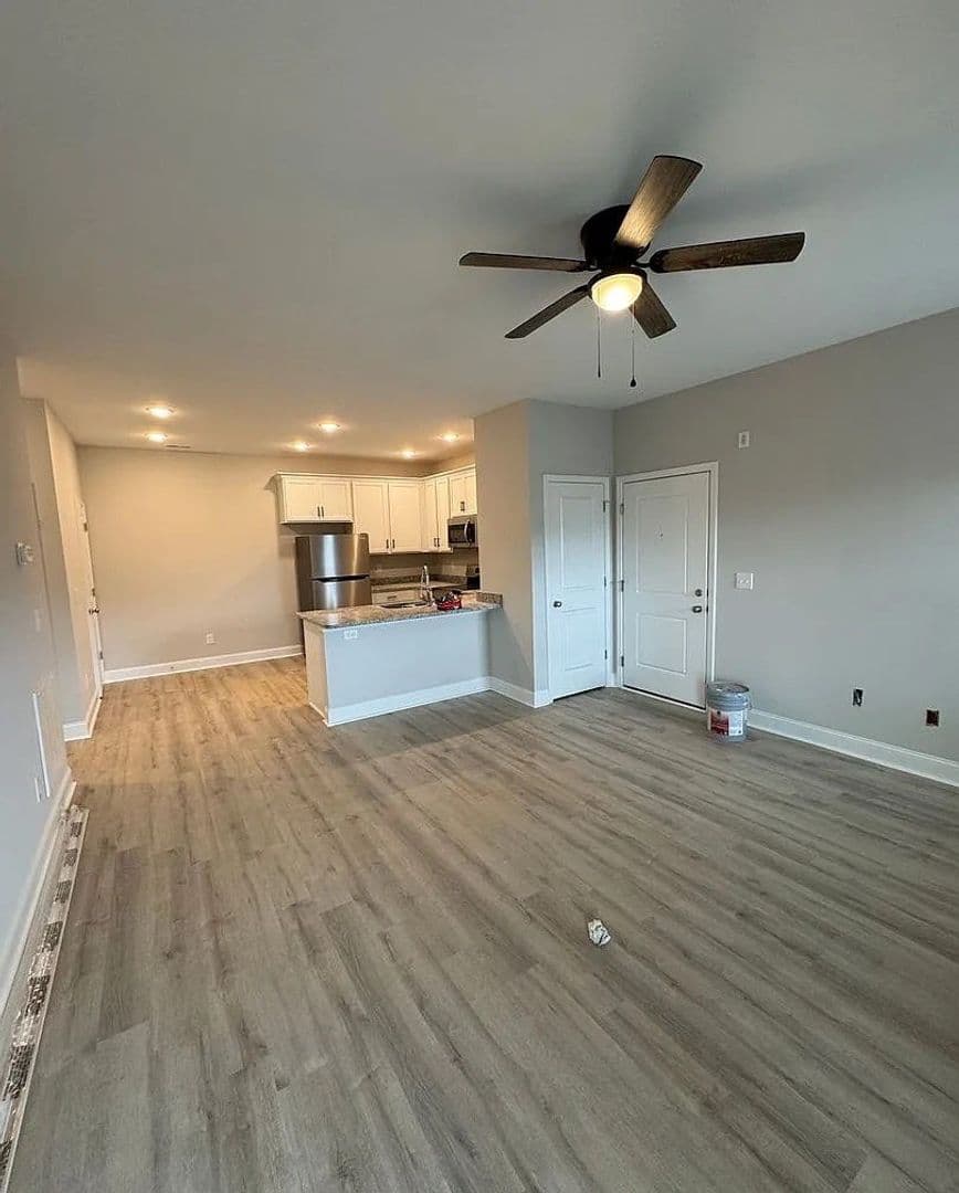 Bowling Green Apartment: 308 Hillview Mills - 123-308 Hillview Mills, Apt 123