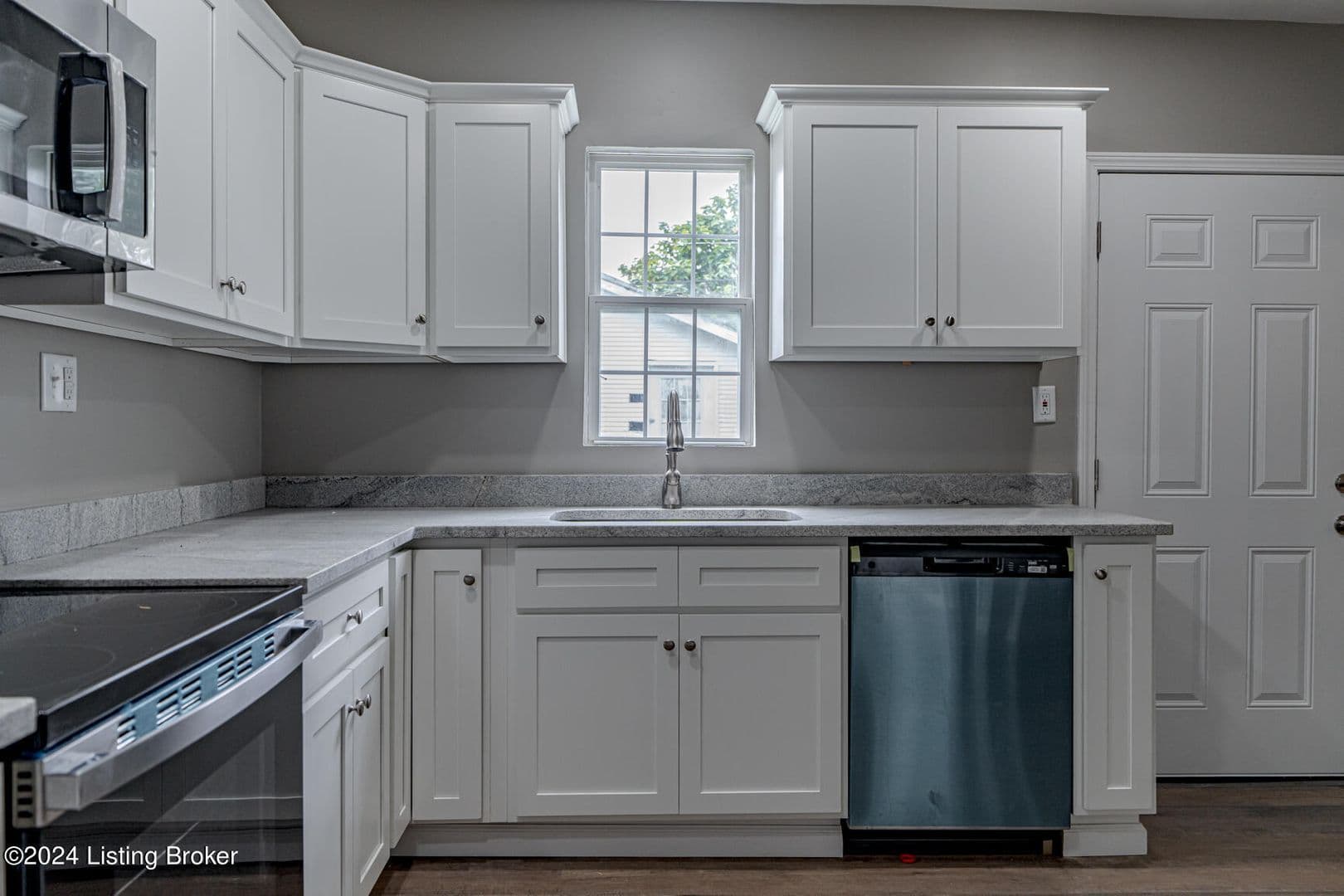 Louisville House: 1246 Schiller Avenue