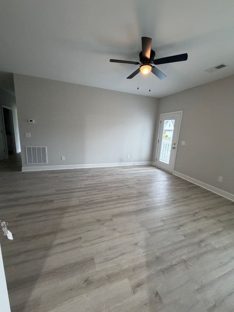 Bowling Green Apartment: 308 Hillview Mills - 114-308 Hillview Mills, Apt 114