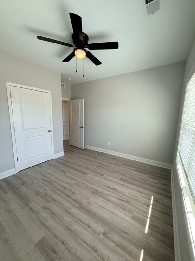 Bowling Green Apartment: 308 Hillview Mills - 123-308 Hillview Mills, Apt 123