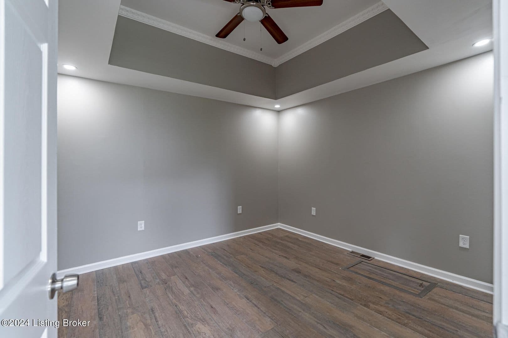 Louisville House: 1246 Schiller Avenue