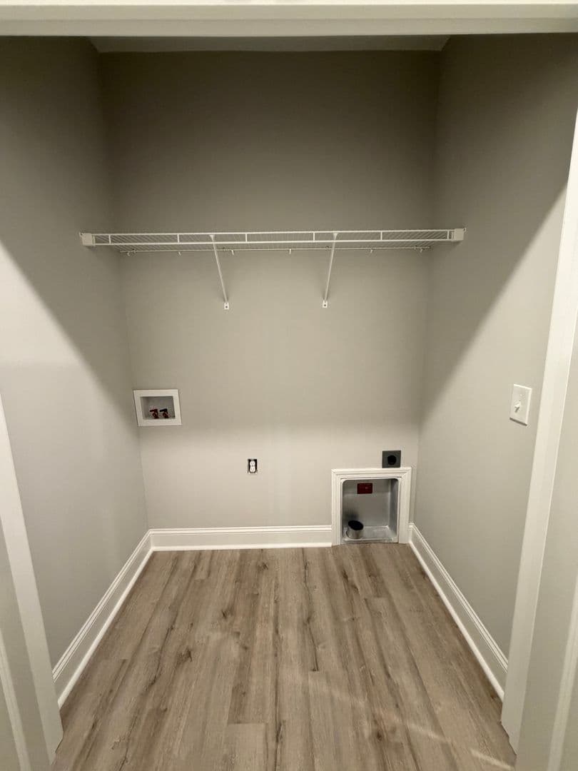 Bowling Green Apartment: 308 Hillview Mills - 114-308 Hillview Mills, Apt 114