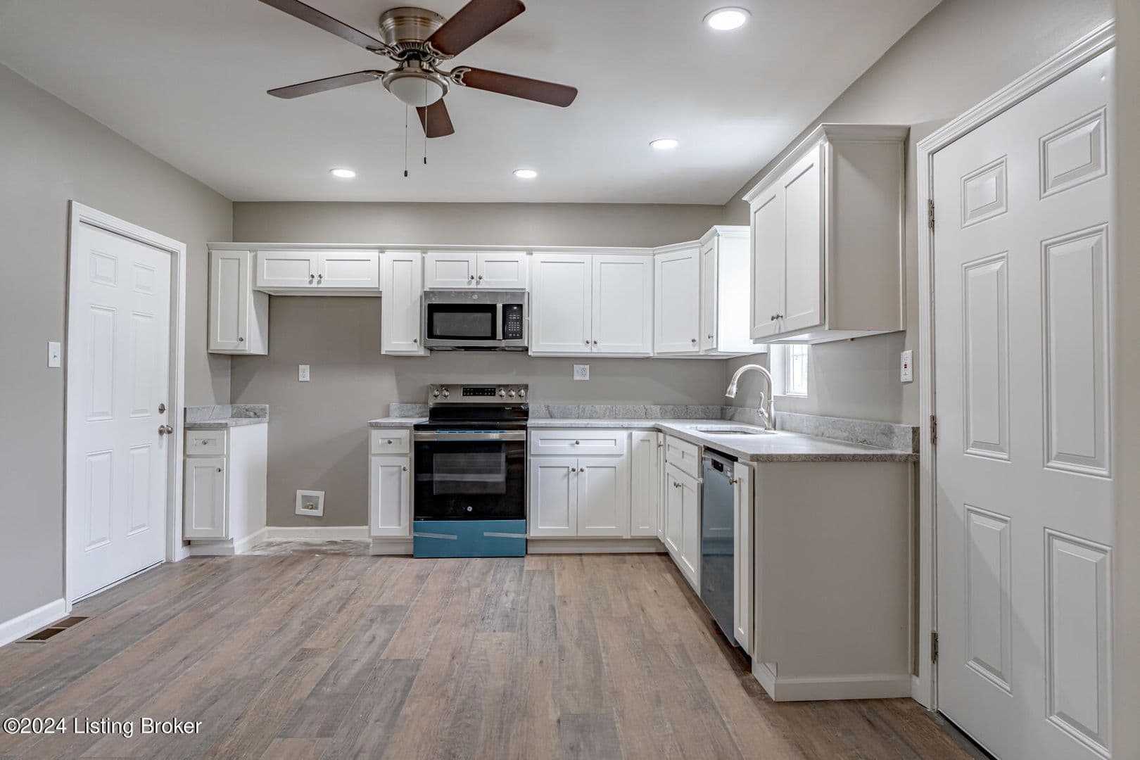Louisville House: 1246 Schiller Avenue