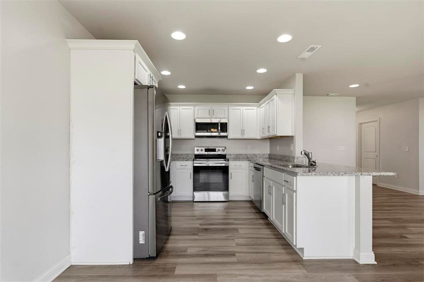 Bowling Green House: 7191 Seagraves Ct