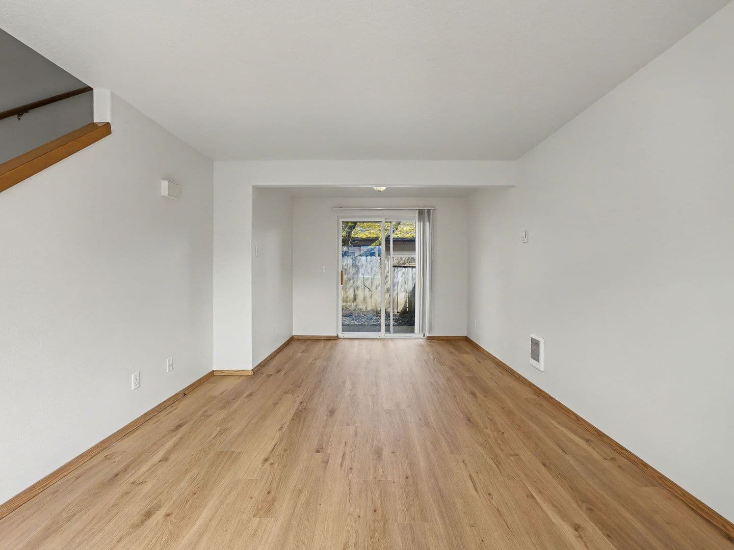 Portland Apartment: 9806 SE Henry St, #1-3