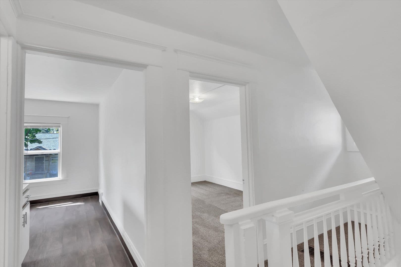 Portland Apartment: 921-923 SE Mall St