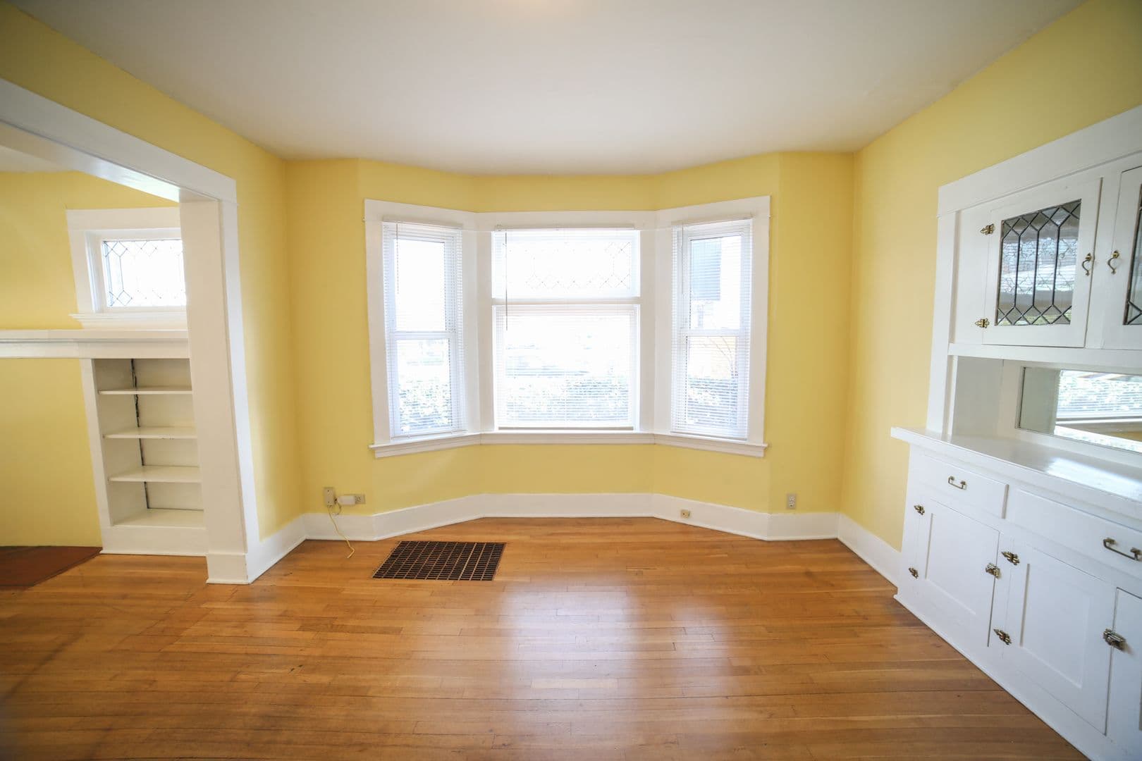 Portland Apartment: 5114 SE Holgate Blvd