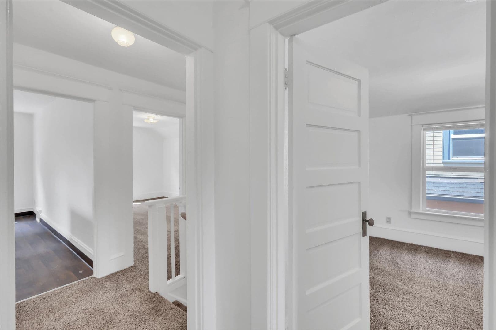 Portland Apartment: 921-923 SE Mall St