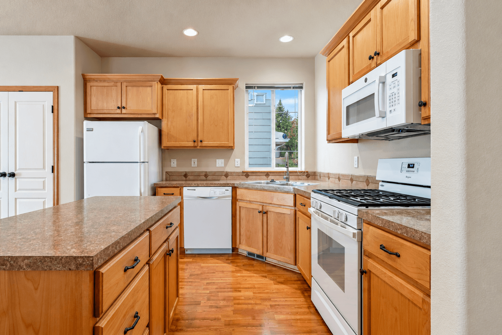 Oregon City House: 14177 Russ Wilcox Way